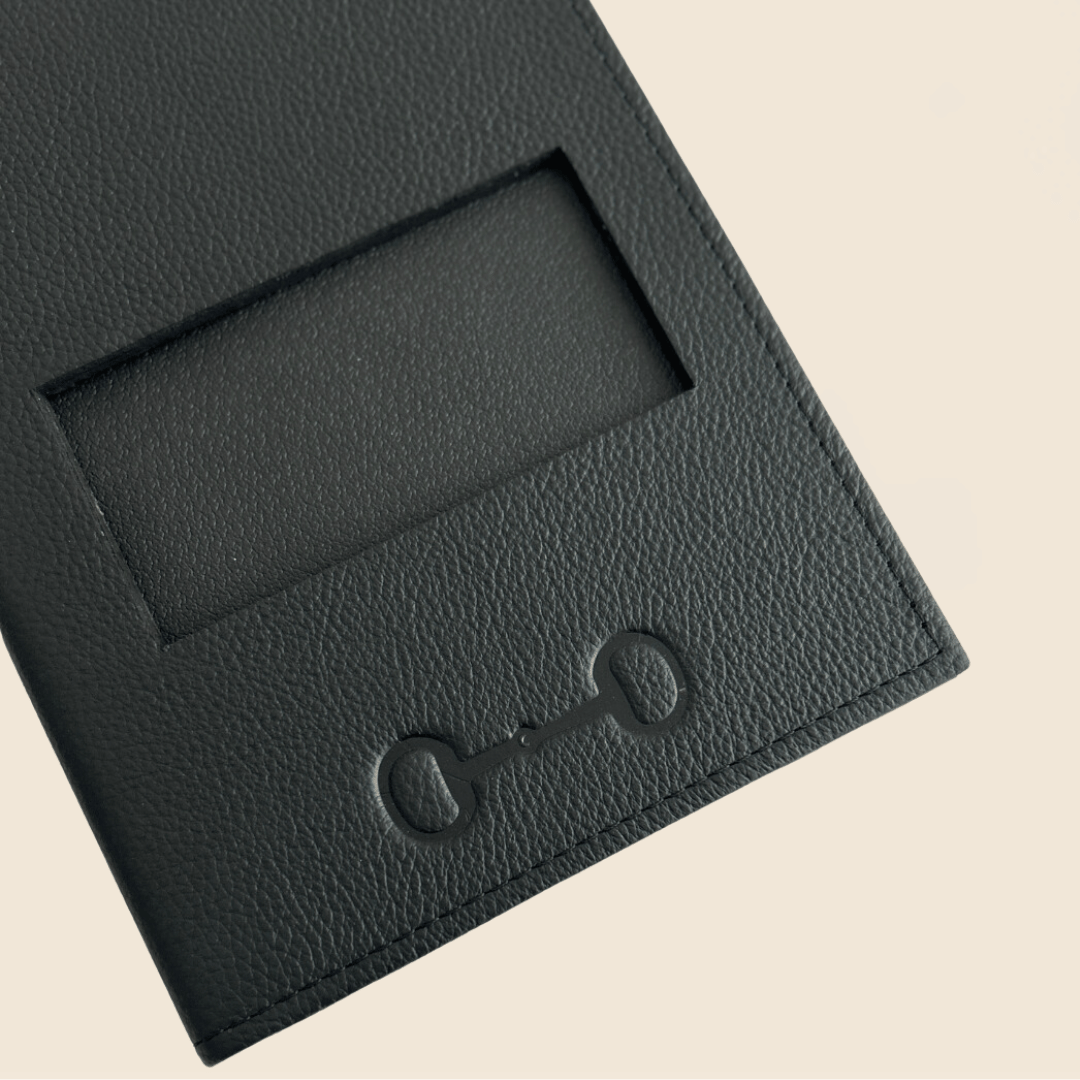 Funda pasaporte ecuestre FEM