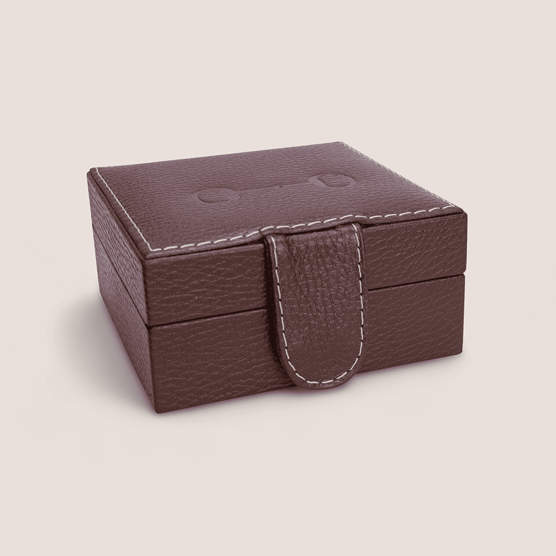 Cajas de piel con diseño ecuestre