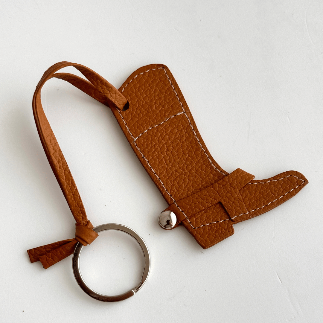 Llavero de piel bota hecho a mano