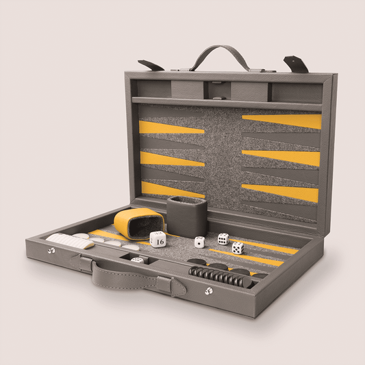 Color gris con amarillo