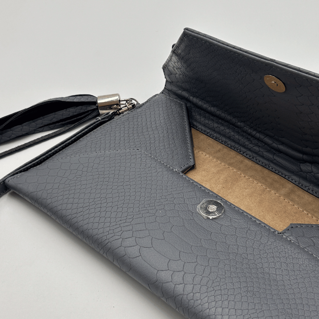 Bolsas y accesorios ecuestres de piel 