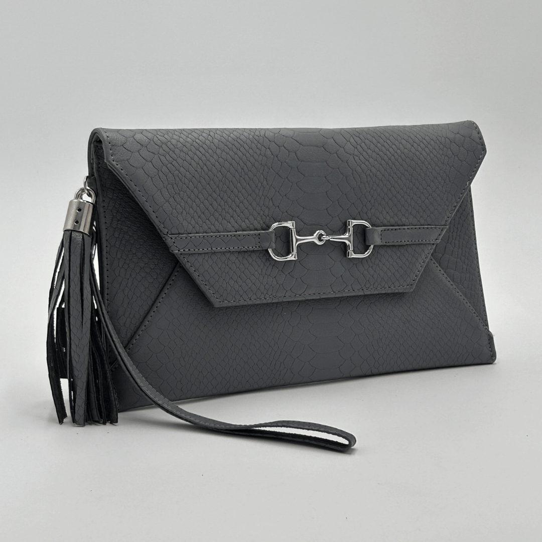 Bolsas y accesorios ecuestres de piel 