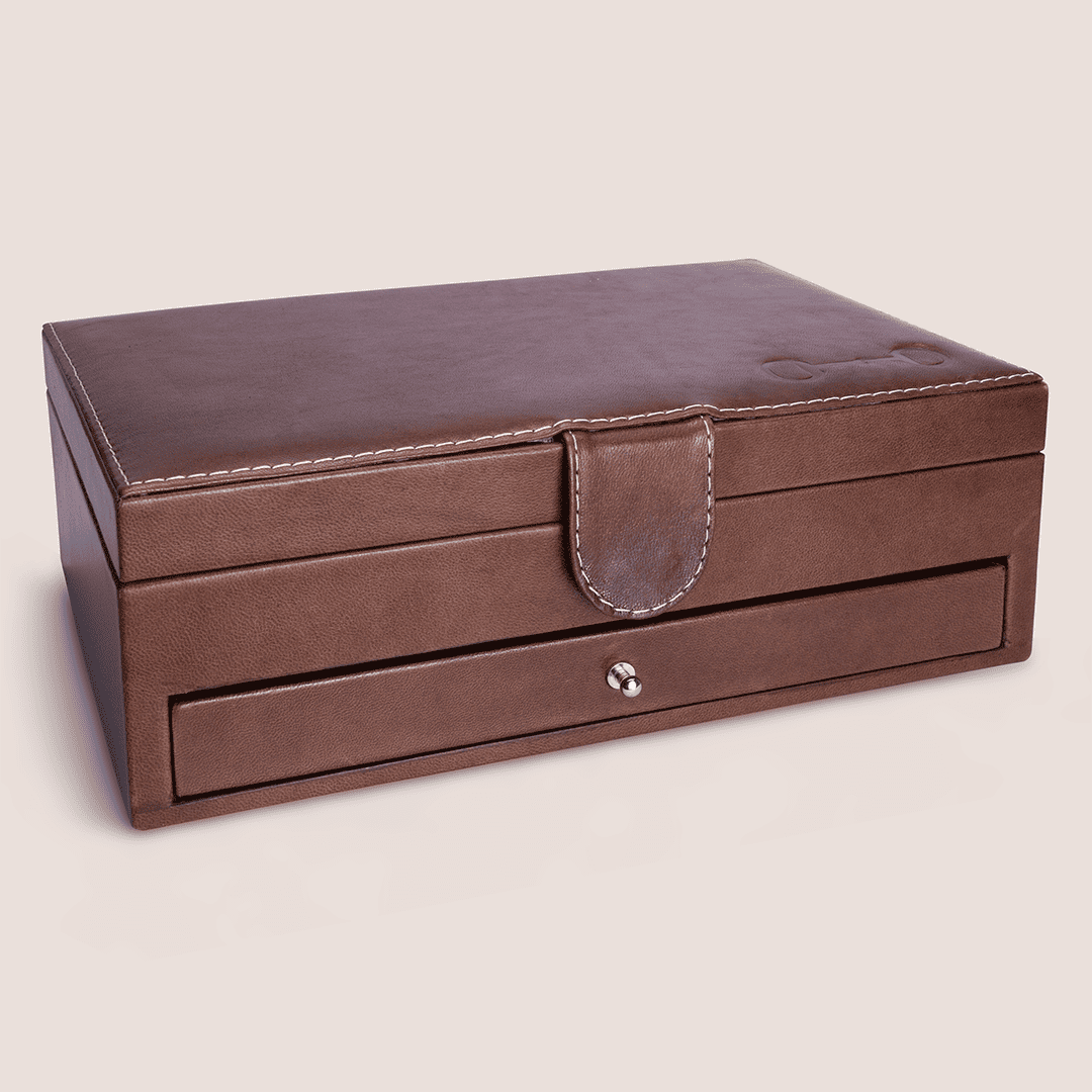 Cajas de piel con diseño ecuestre