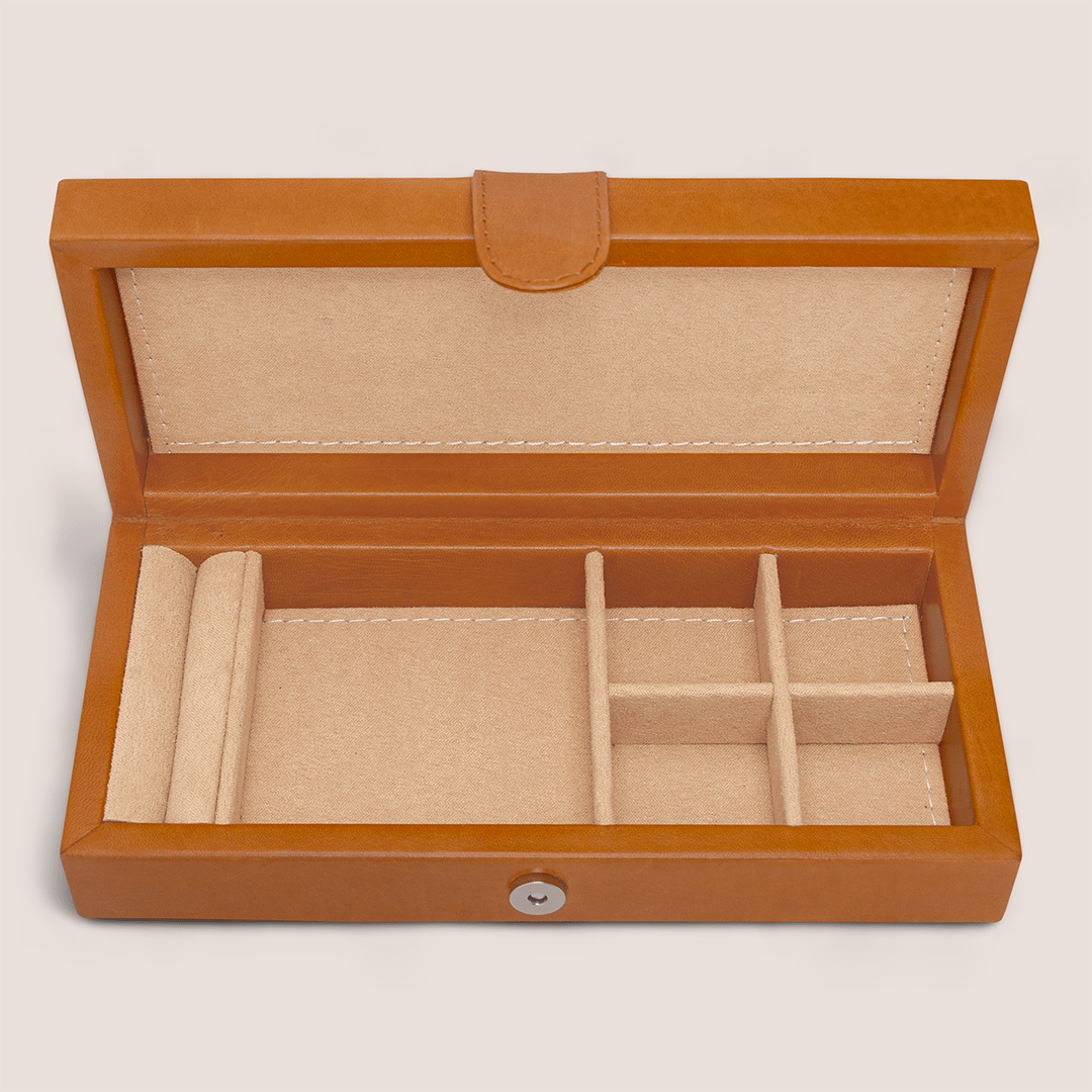 Cajas de piel con diseño ecuestre