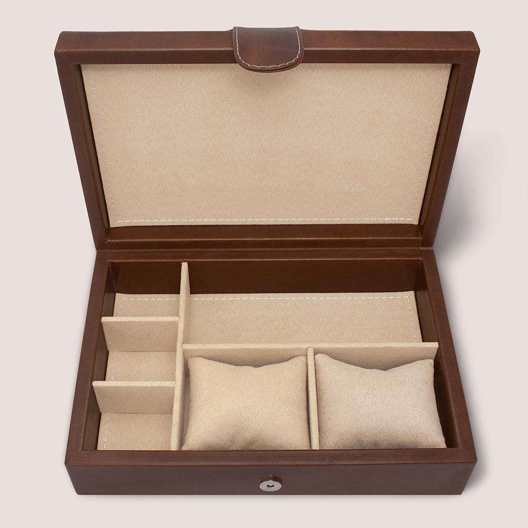 Cajas de piel con diseño ecuestre