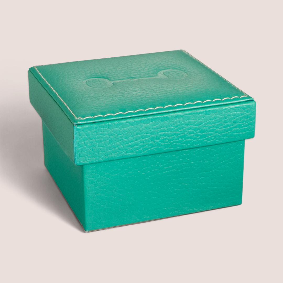 Cajas de piel con diseño ecuestre