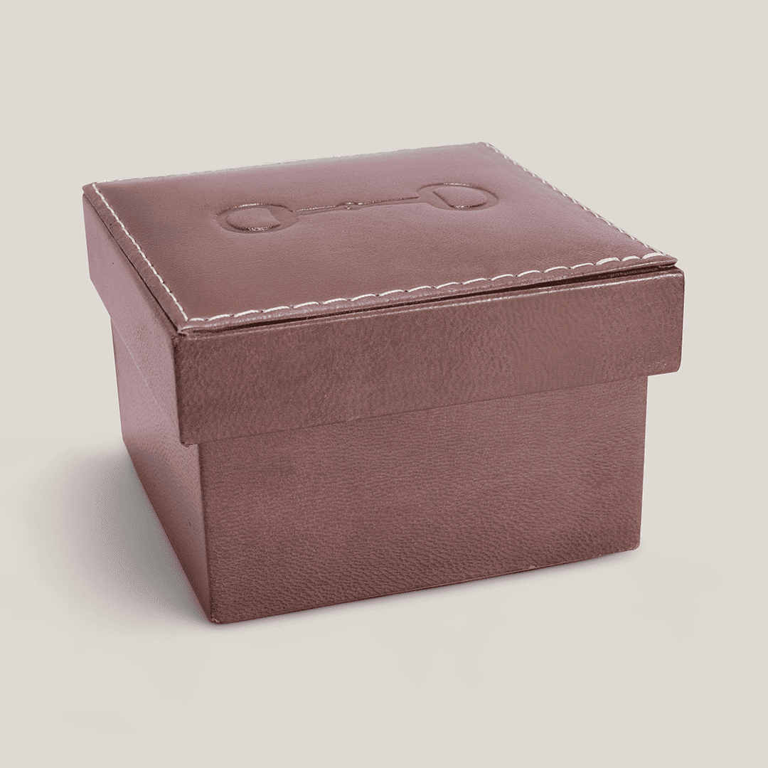 Cajas de piel con diseño ecuestre
