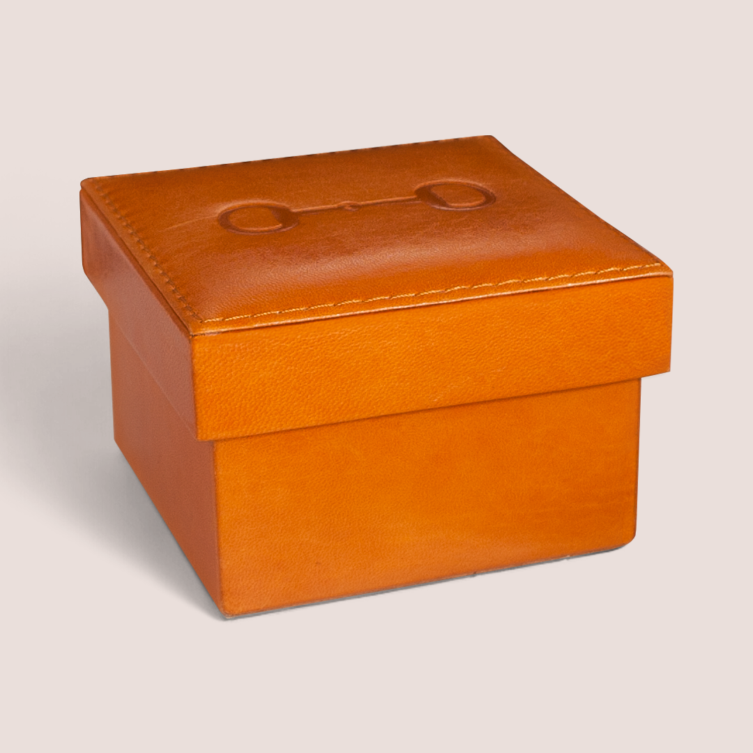 Cajas de piel con diseño ecuestre