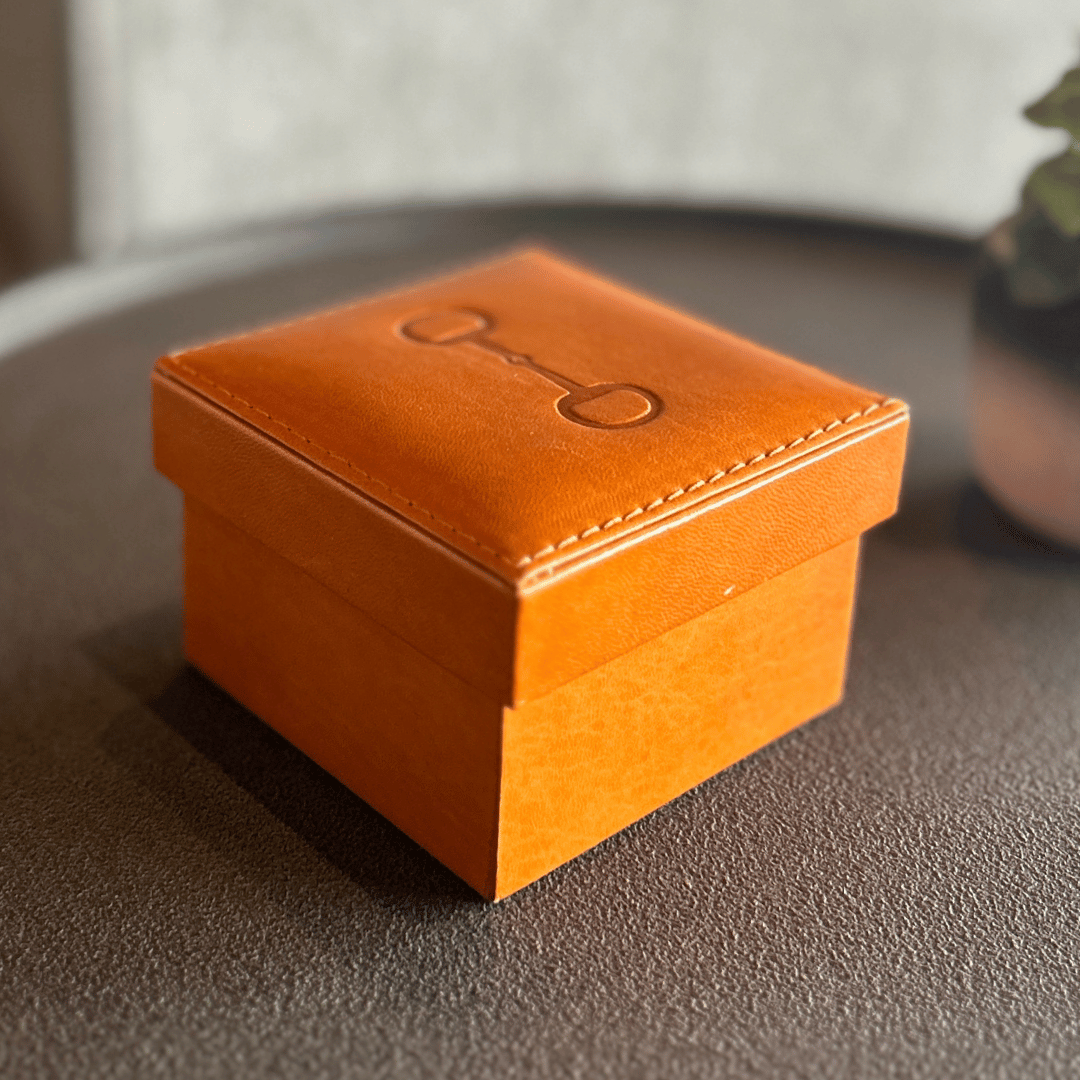 Cajas de piel con diseño ecuestre