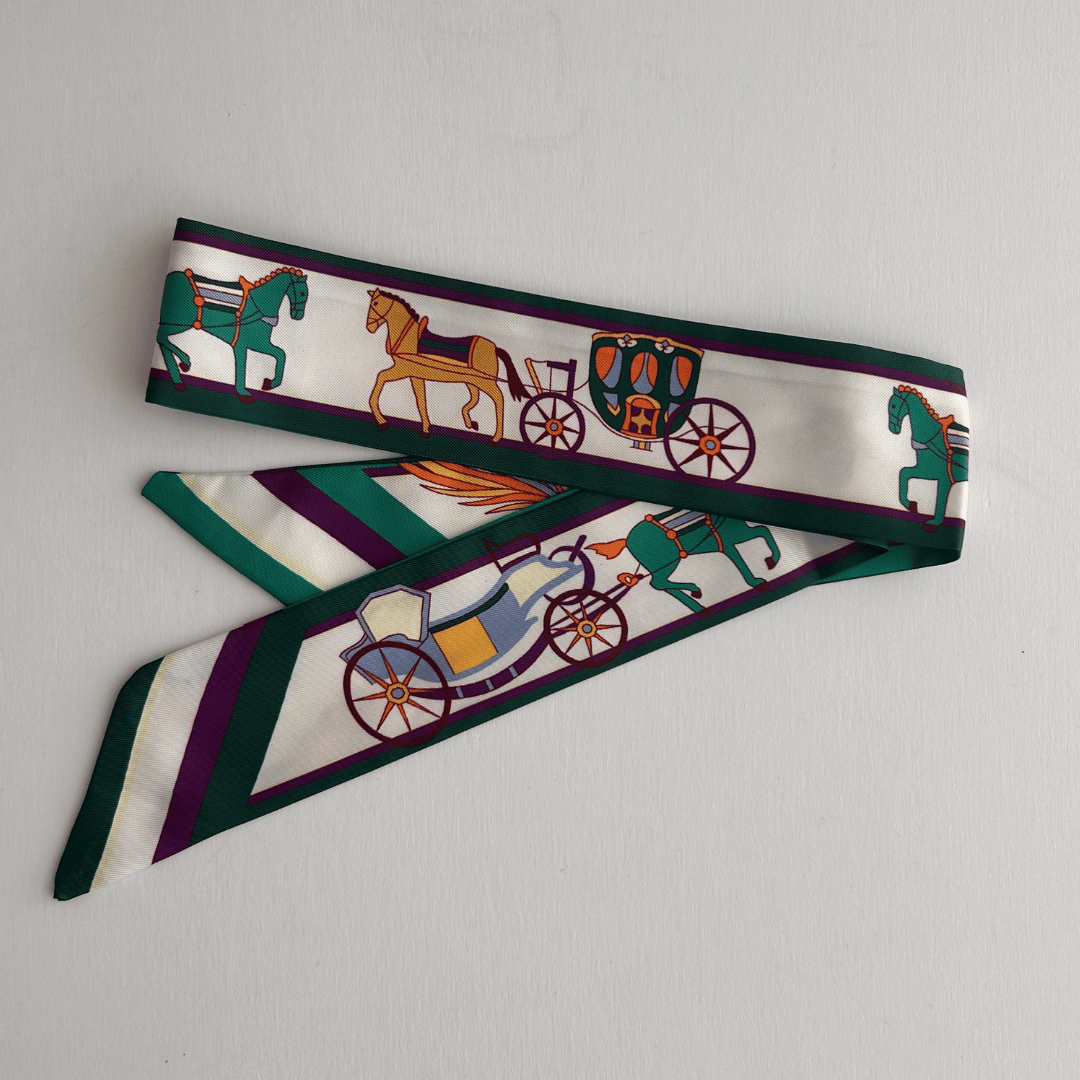 Cinta tipo mascada con diseño ecuestre