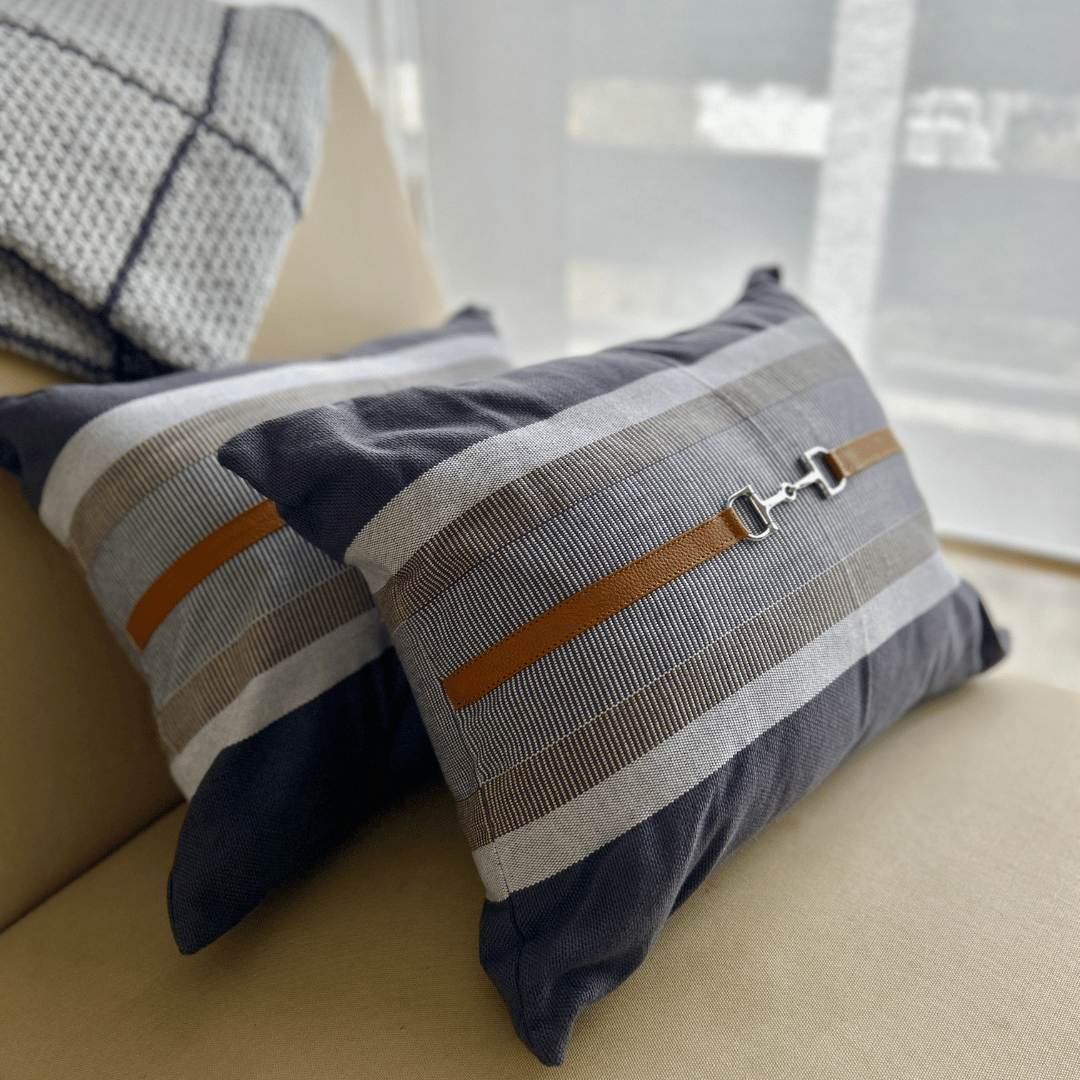 Cinta de piel con herraje, hechos de algodón