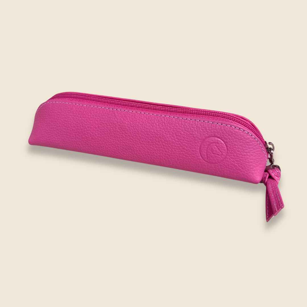 Accesorio de piel grabado ecuestre