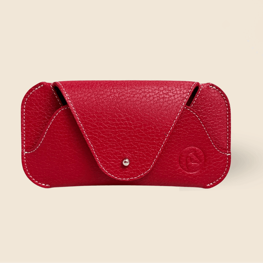 Accesorios de piel con diseño ecuestre