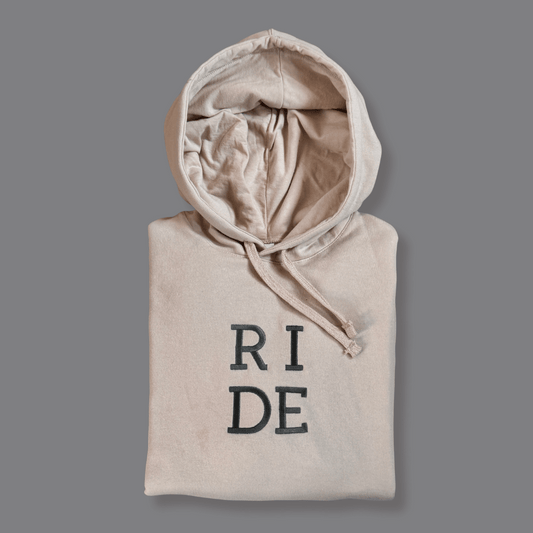 Sudadera con gorra
