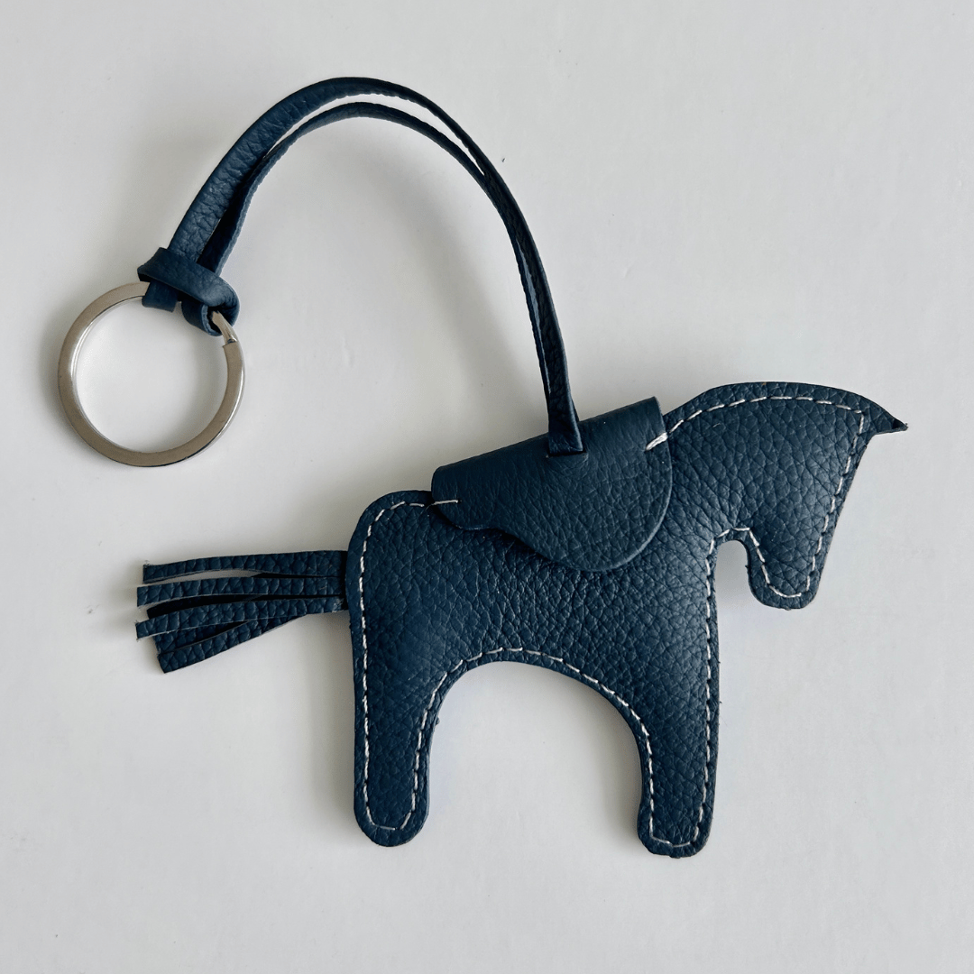 Llavero caballito azul talavera