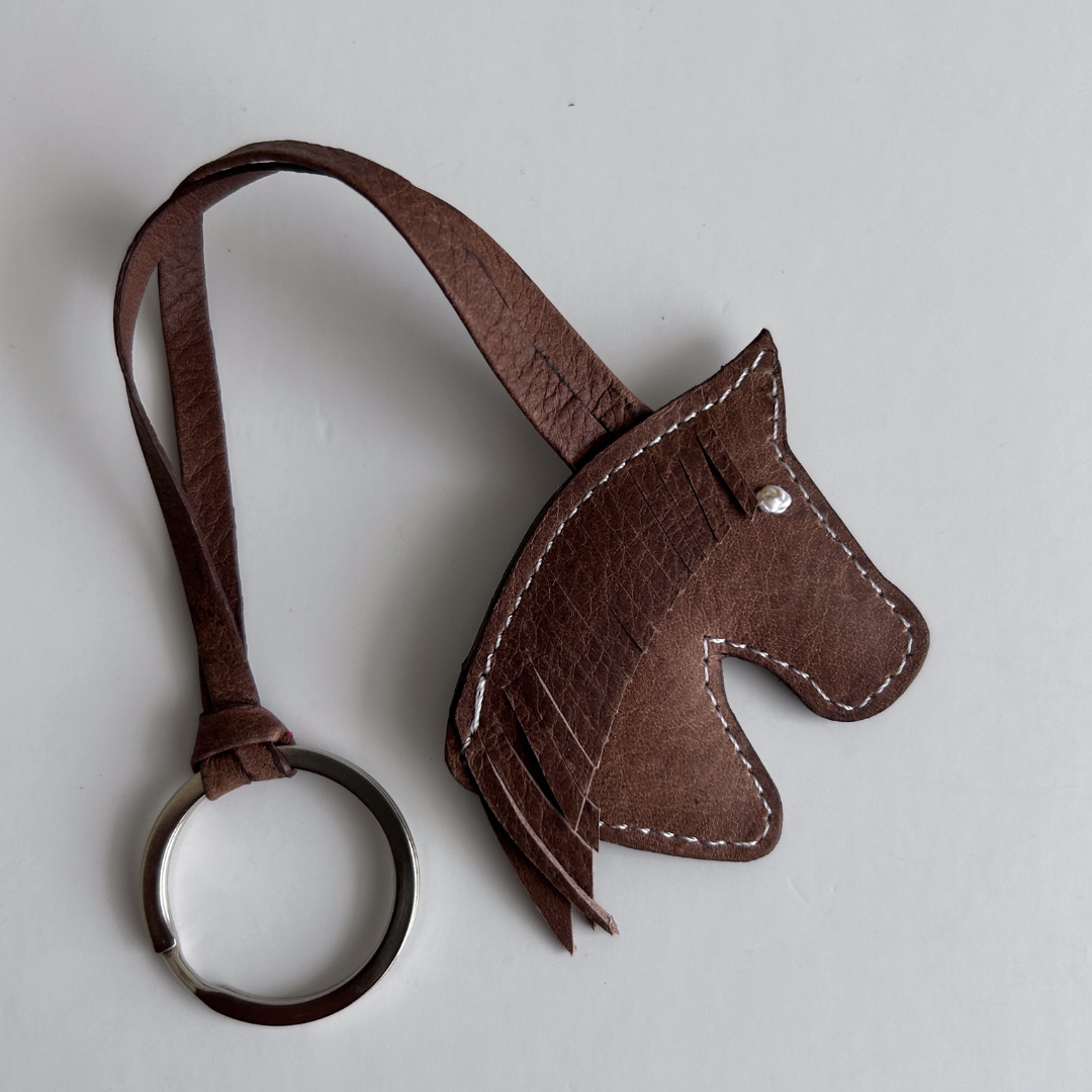 Cabeza de caballo elaborado en piel