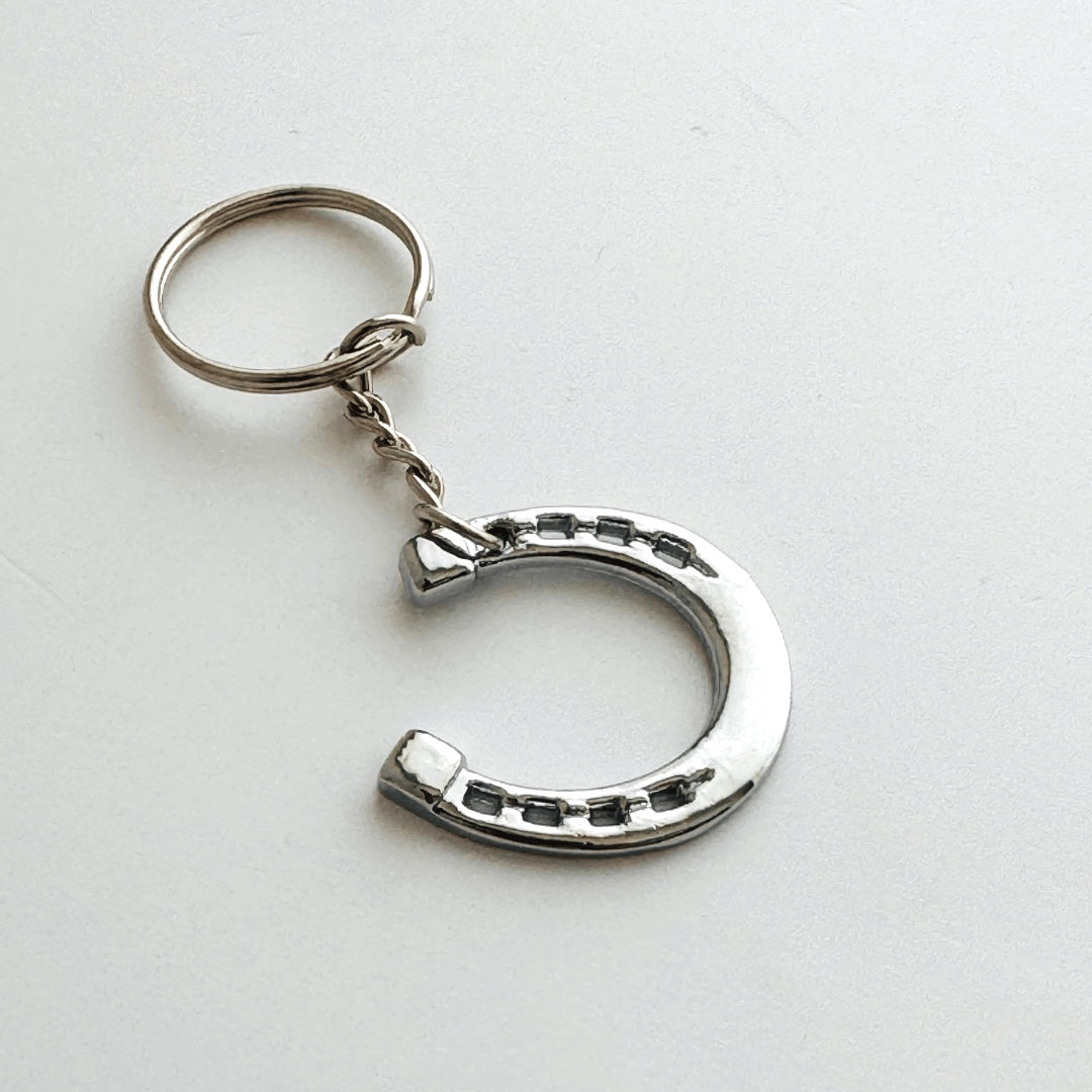 Llavero metalico de herradura