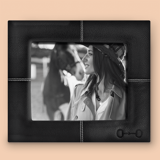 Marcos de piel diseño ecuestre