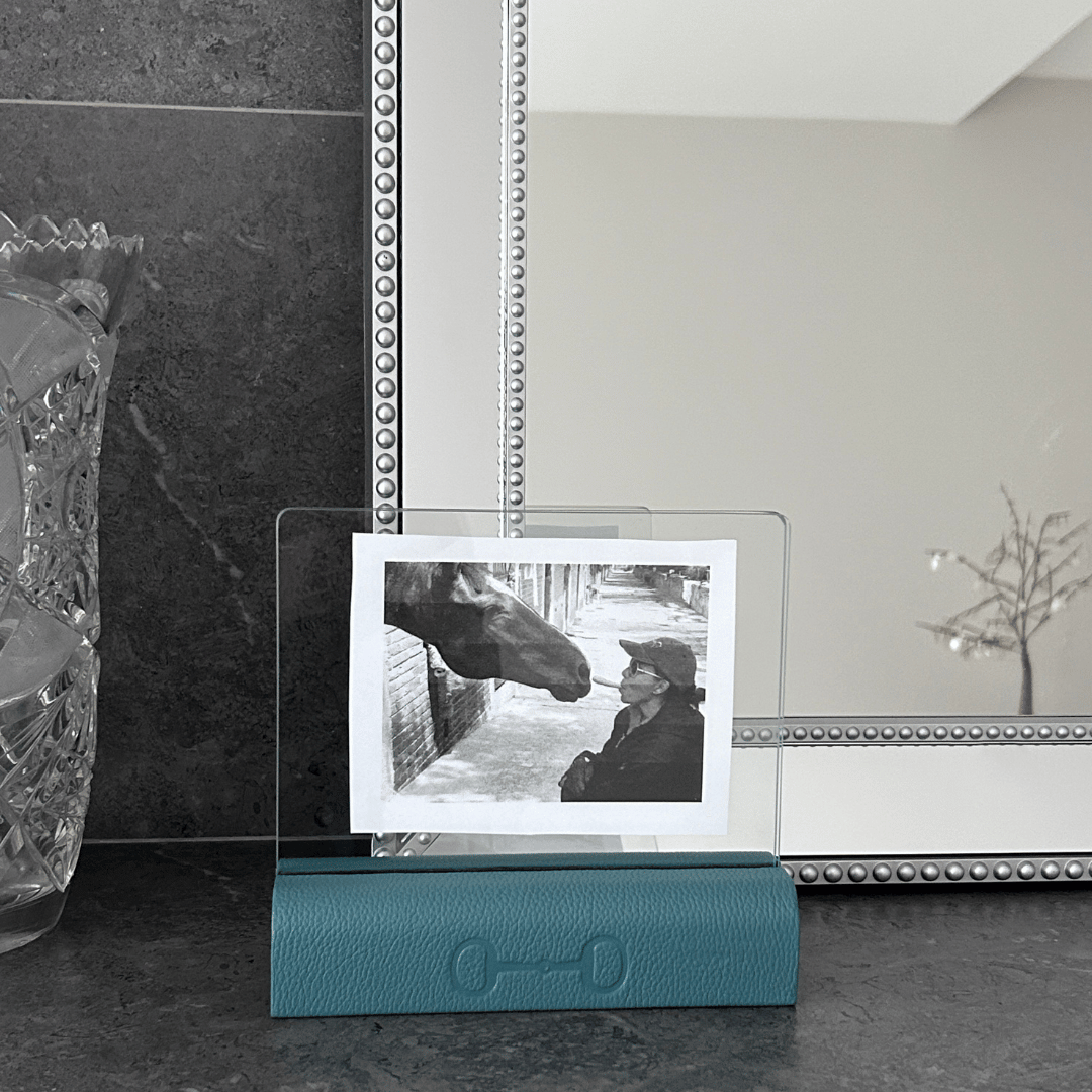 Marcos de piel diseño ecuestre