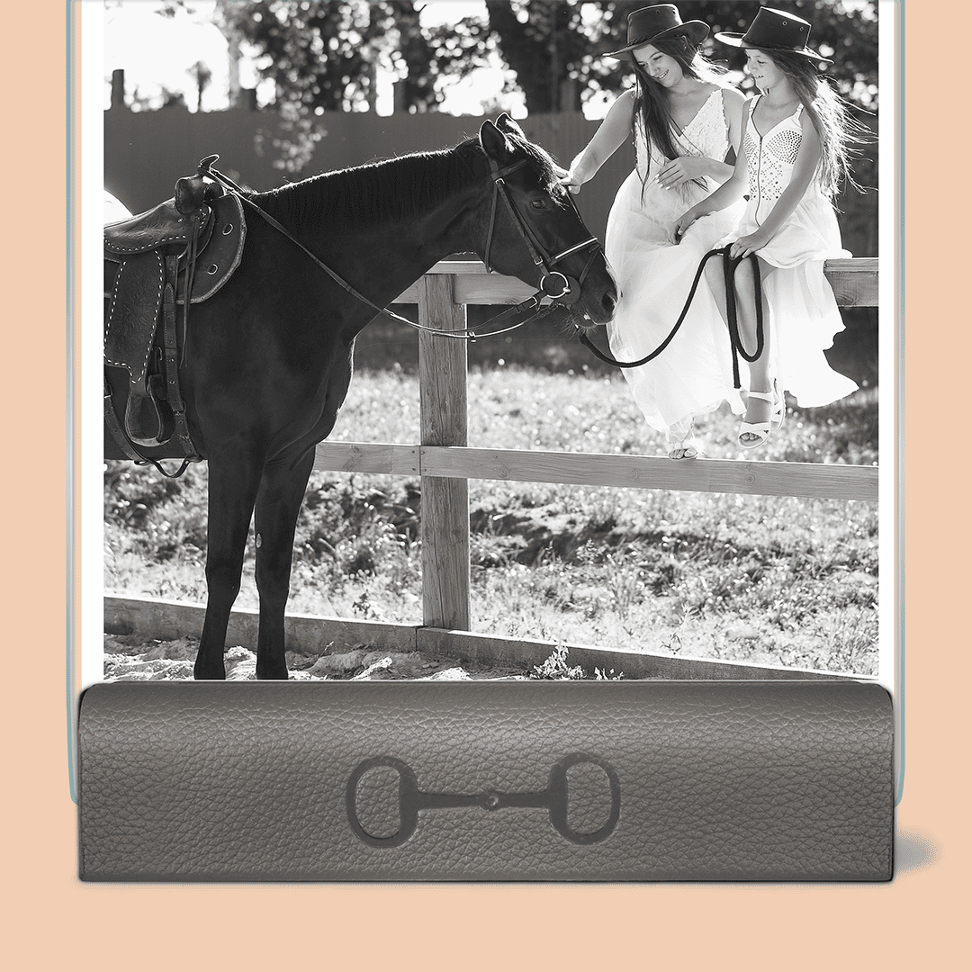 Marcos de piel diseño ecuestre