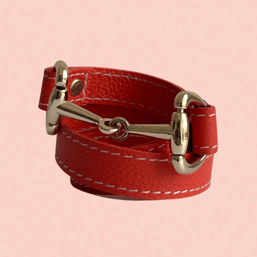 Diseño herraje color dorado