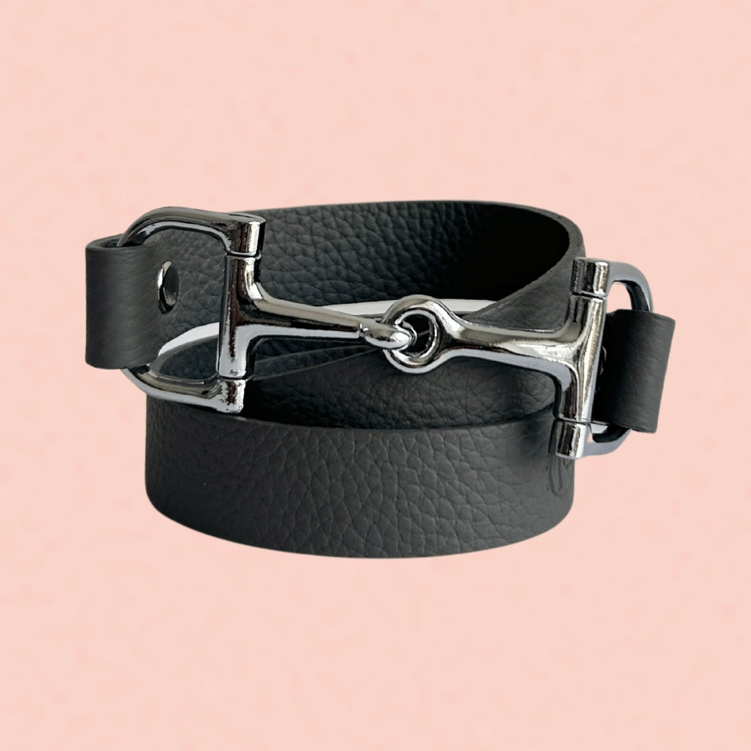Pulsera ecuestre de piel con bocado