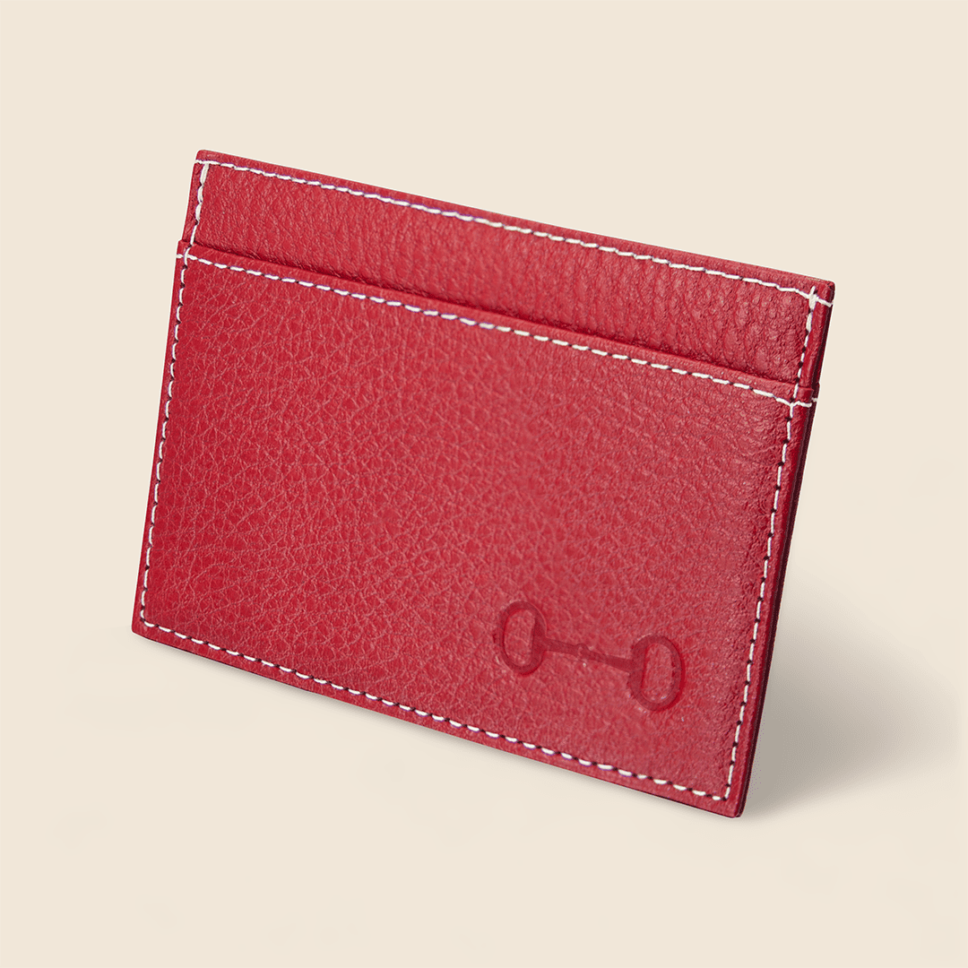 Hecho de piel a mano