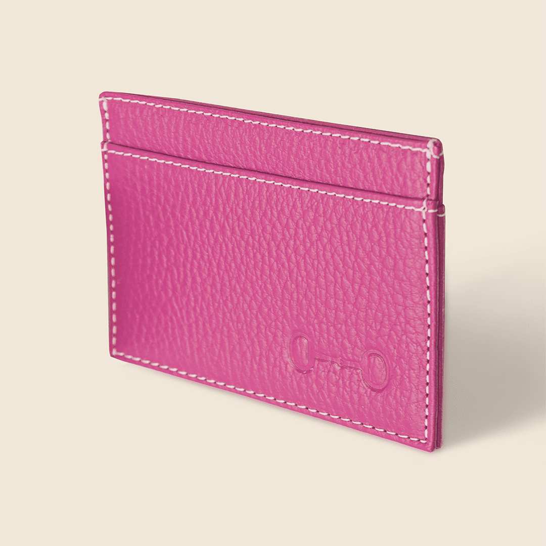 Hecho de piel a mano