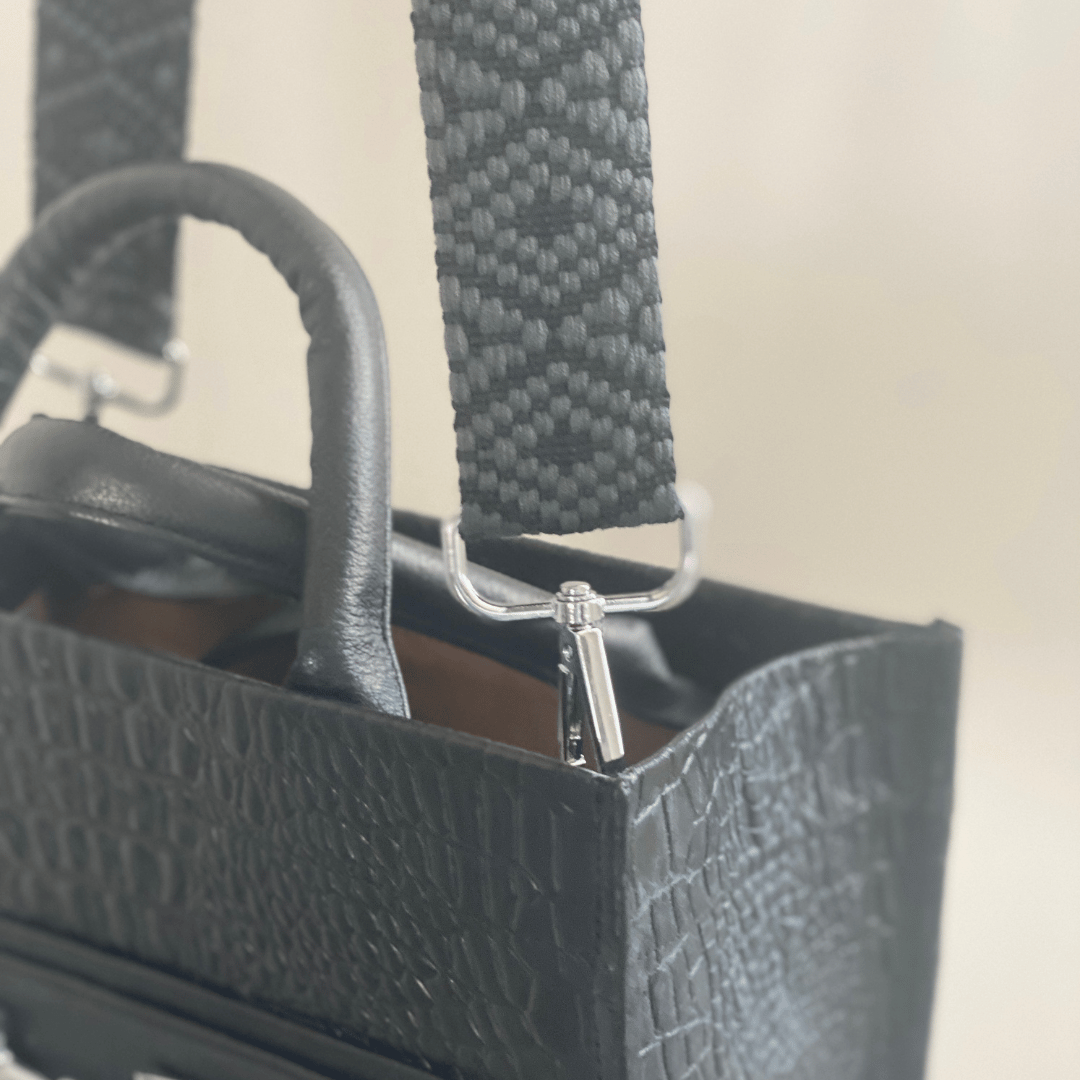 Silver straps for bags