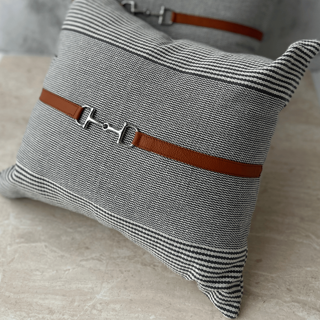 Hechos en telar de algodón y piel